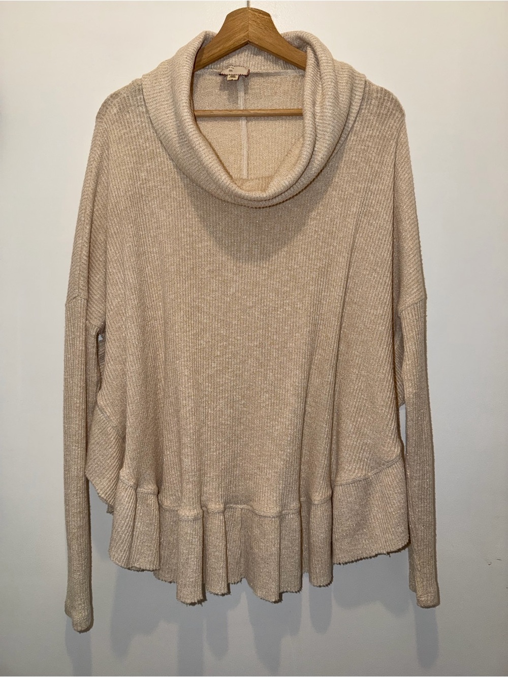 Anthropologie Long Sleeve Women’s XS Cowl Neck Glittery Oversize Ruffle Trim Top